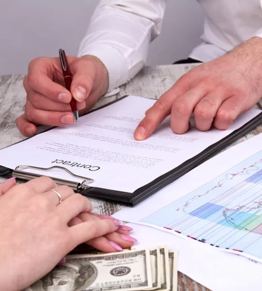 mature-businessman-s-signing-contract-man-signs-p-2023-11-27-05-25-11-utc